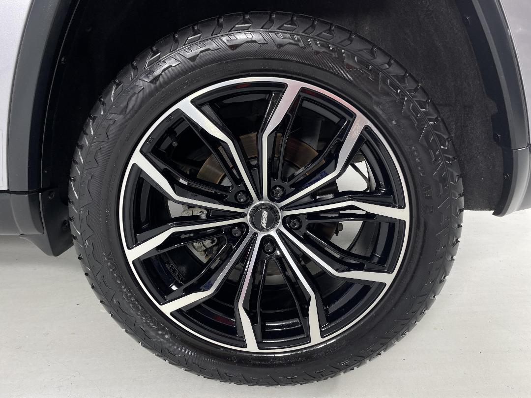 Photo '11' of Jeep Grand Cherokee