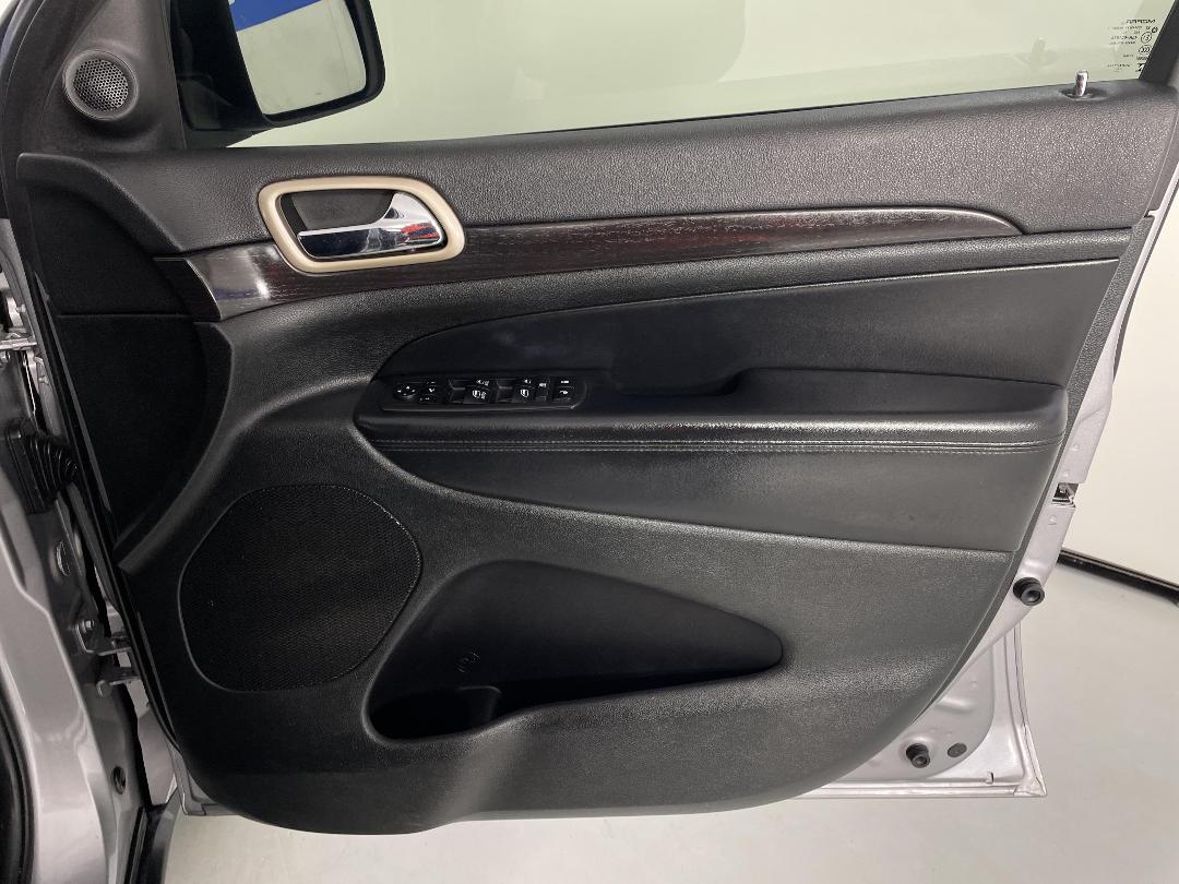 Photo '15' of Jeep Grand Cherokee