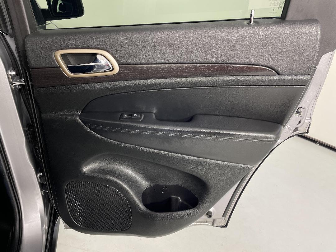 Photo '19' of Jeep Grand Cherokee