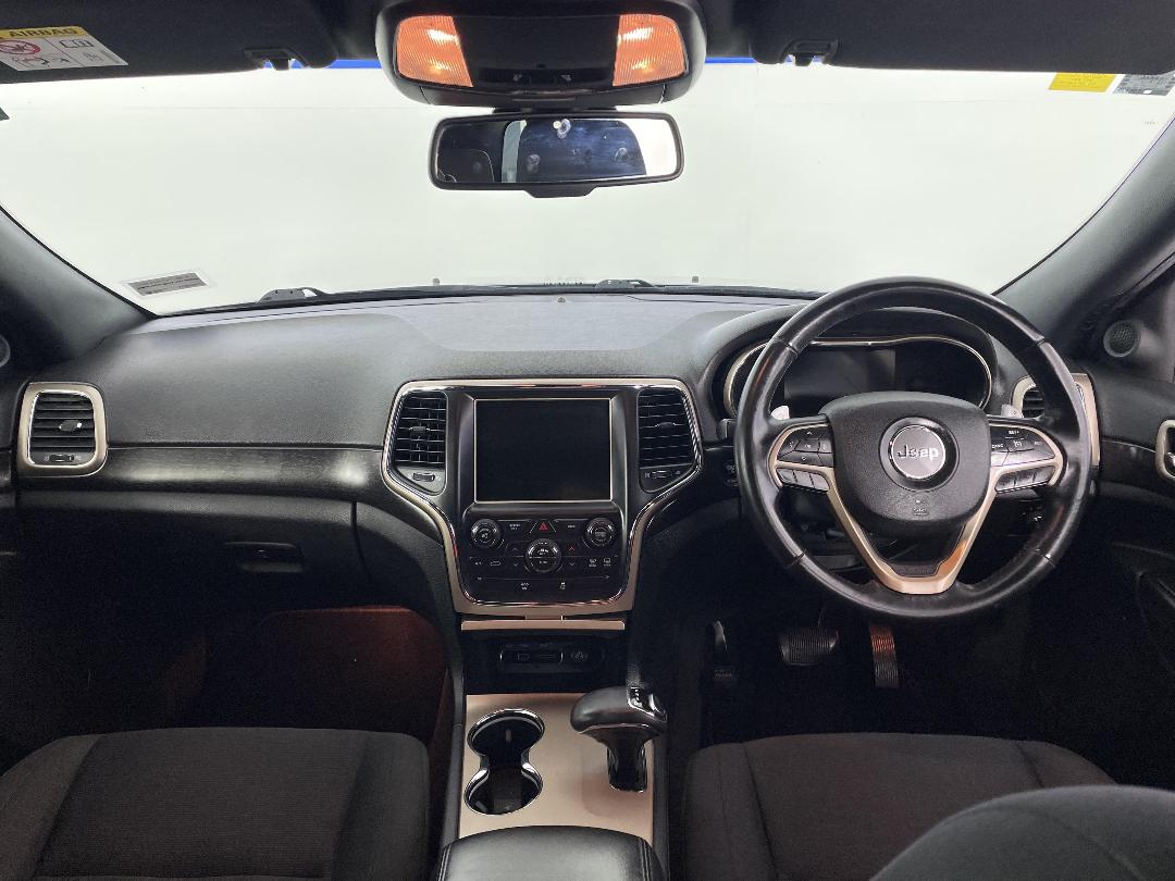 Photo '17' of Jeep Grand Cherokee