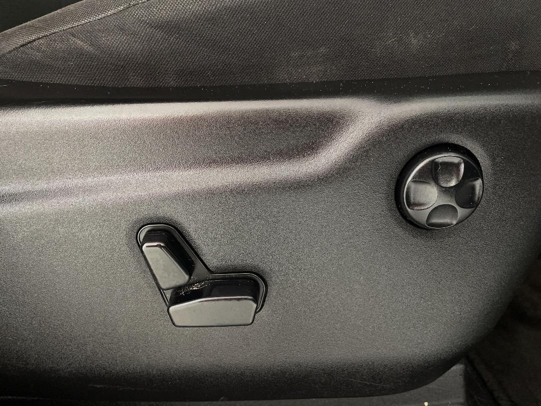 Photo '24' of Jeep Grand Cherokee