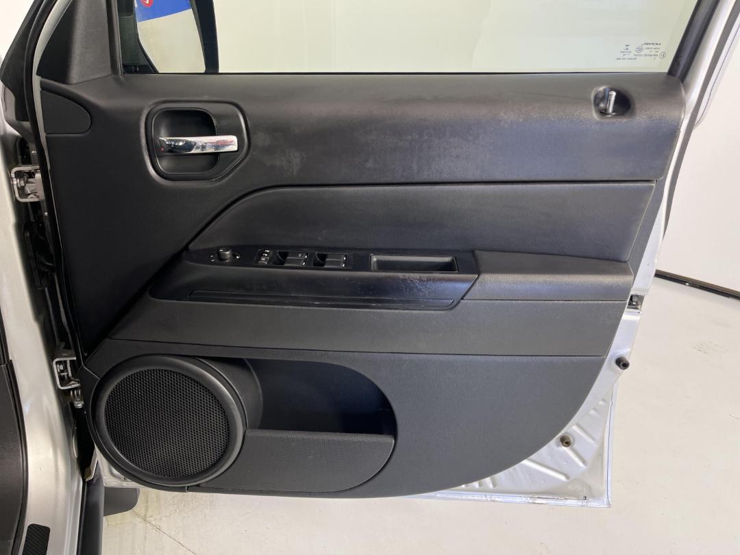 Photo '15' of Jeep Patriot