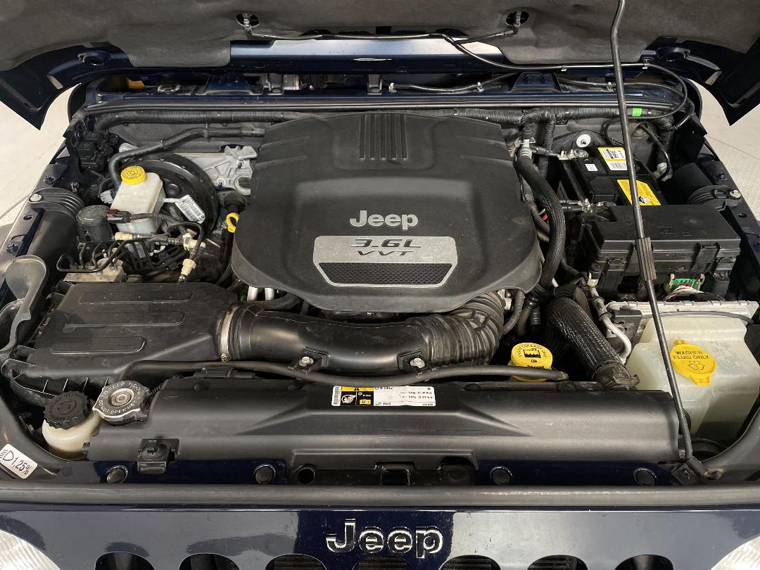 Photo '13' of Jeep Wrangler