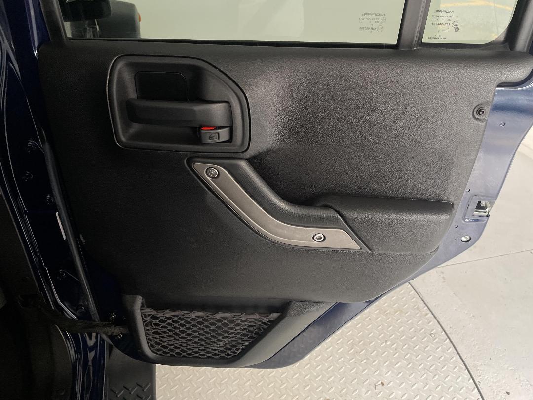 Photo '19' of Jeep Wrangler