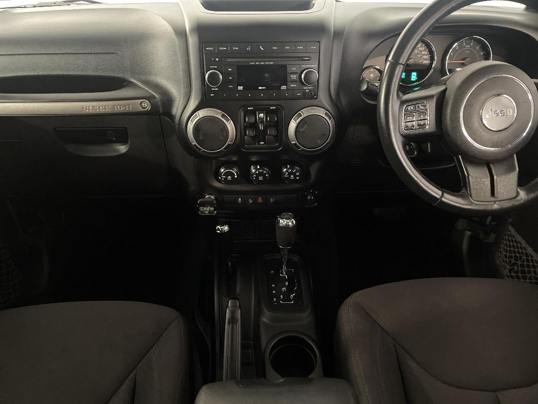 Photo '18' of Jeep Wrangler