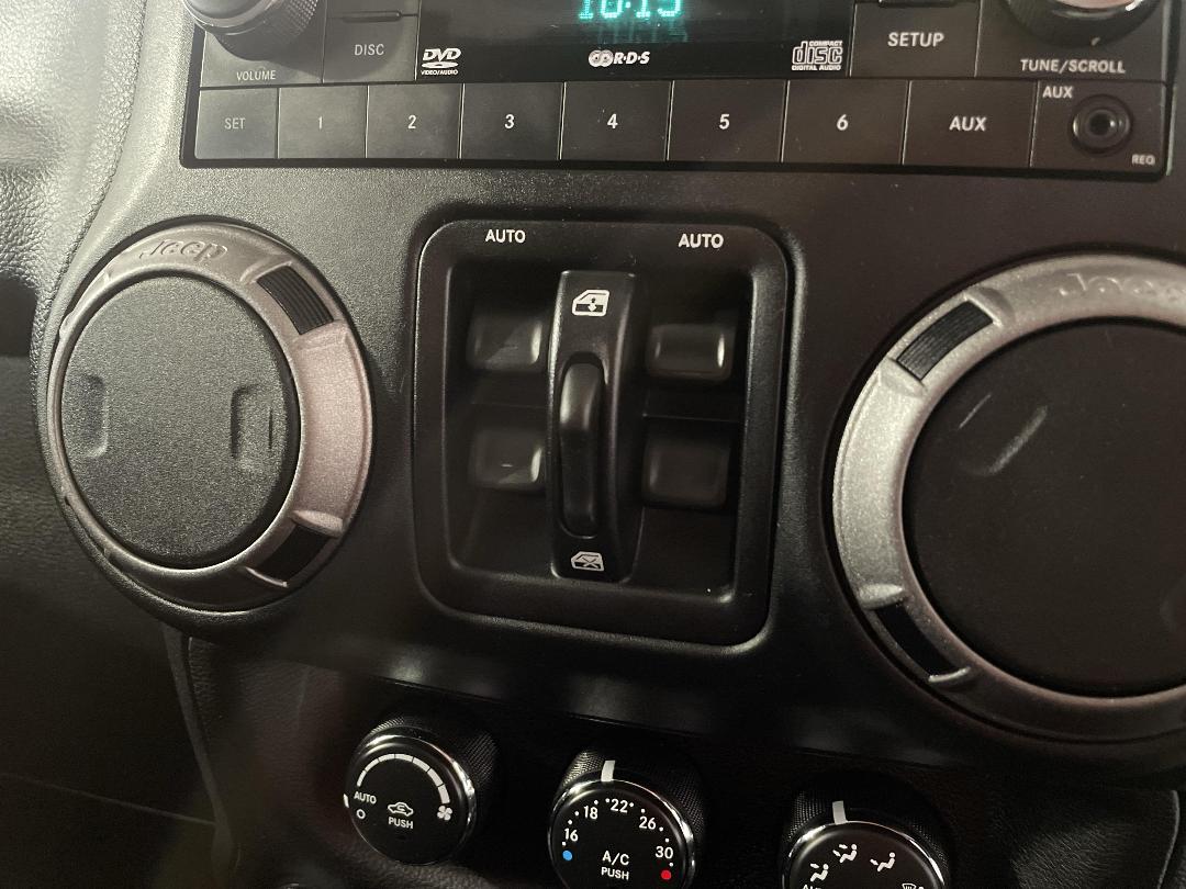 Photo '27' of Jeep Wrangler