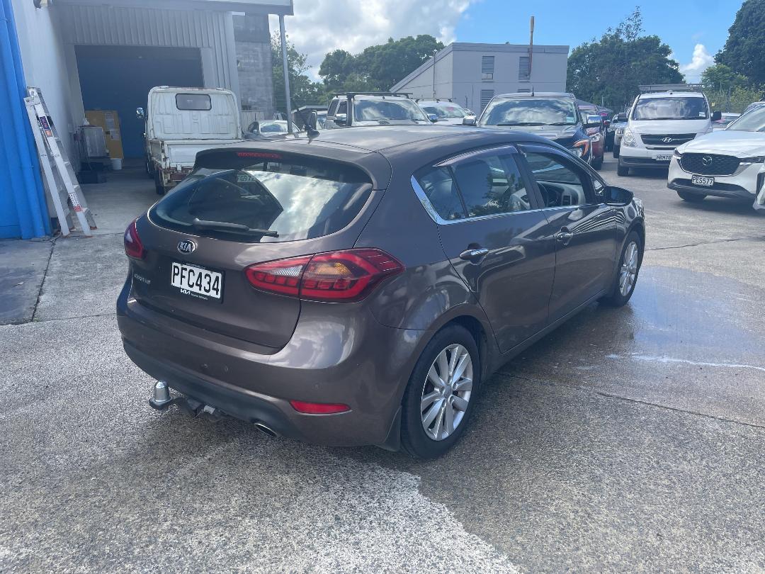 Photo '5' of KIA Cerato EX