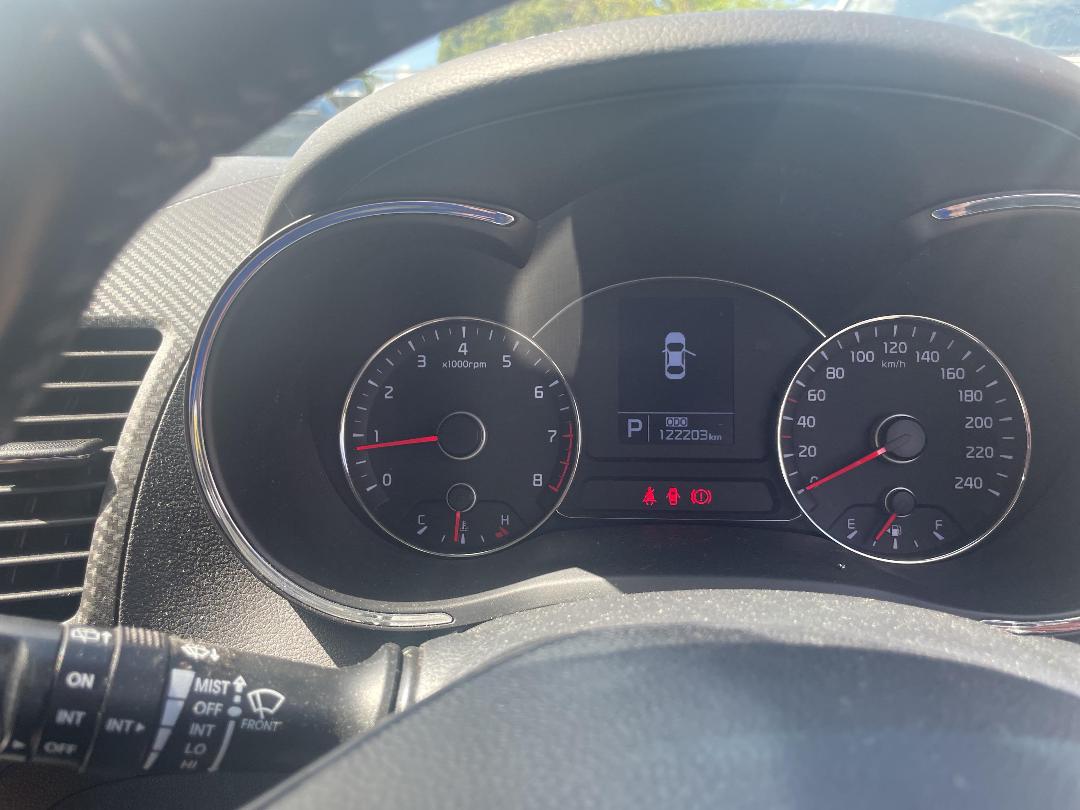 Photo '8' of KIA Cerato EX