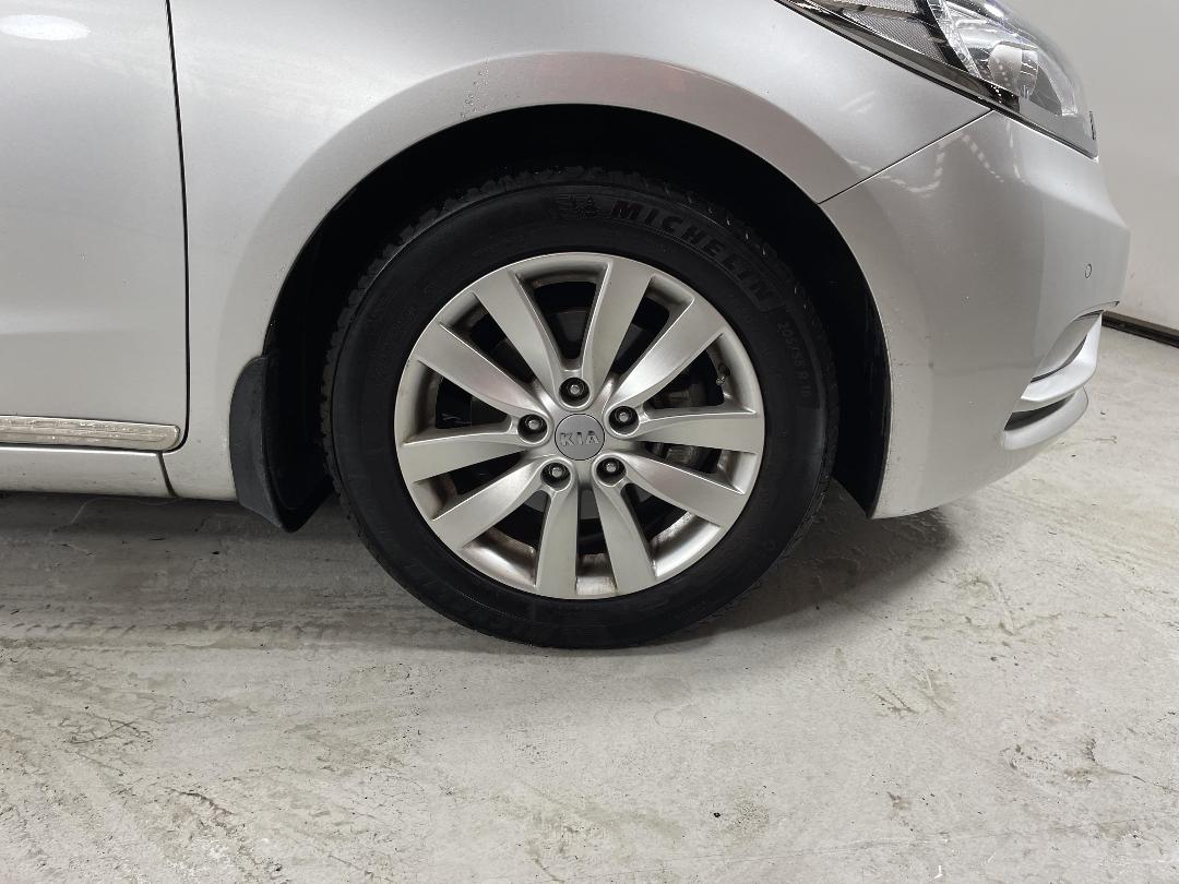 Photo '9' of KIA Cerato