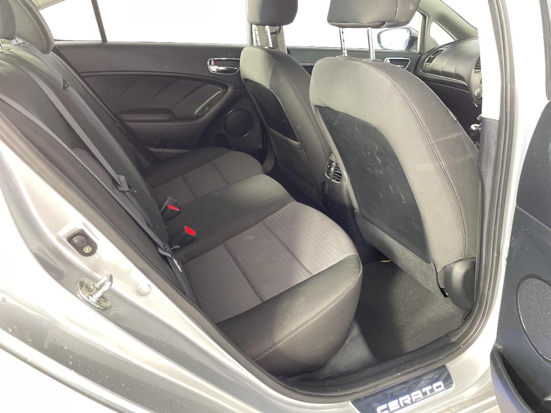 Photo '20' of KIA Cerato