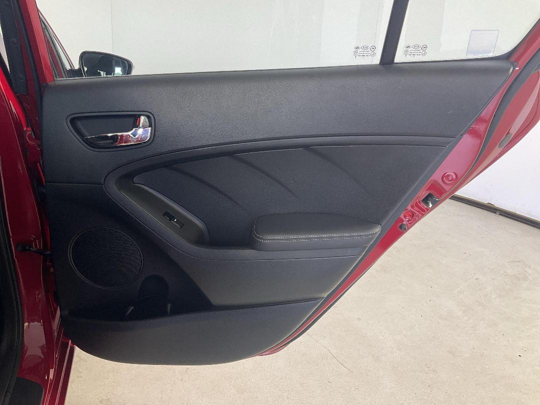 Photo '19' of KIA Cerato