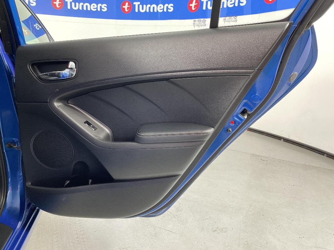 Photo '19' of KIA Cerato Photo '19' of KIA Cerato