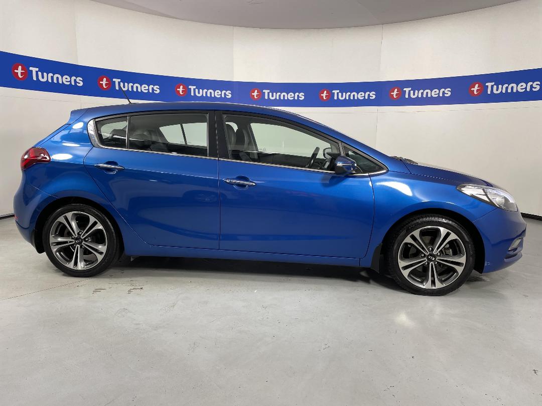 Photo '23' of KIA Cerato Photo '23' of KIA Cerato