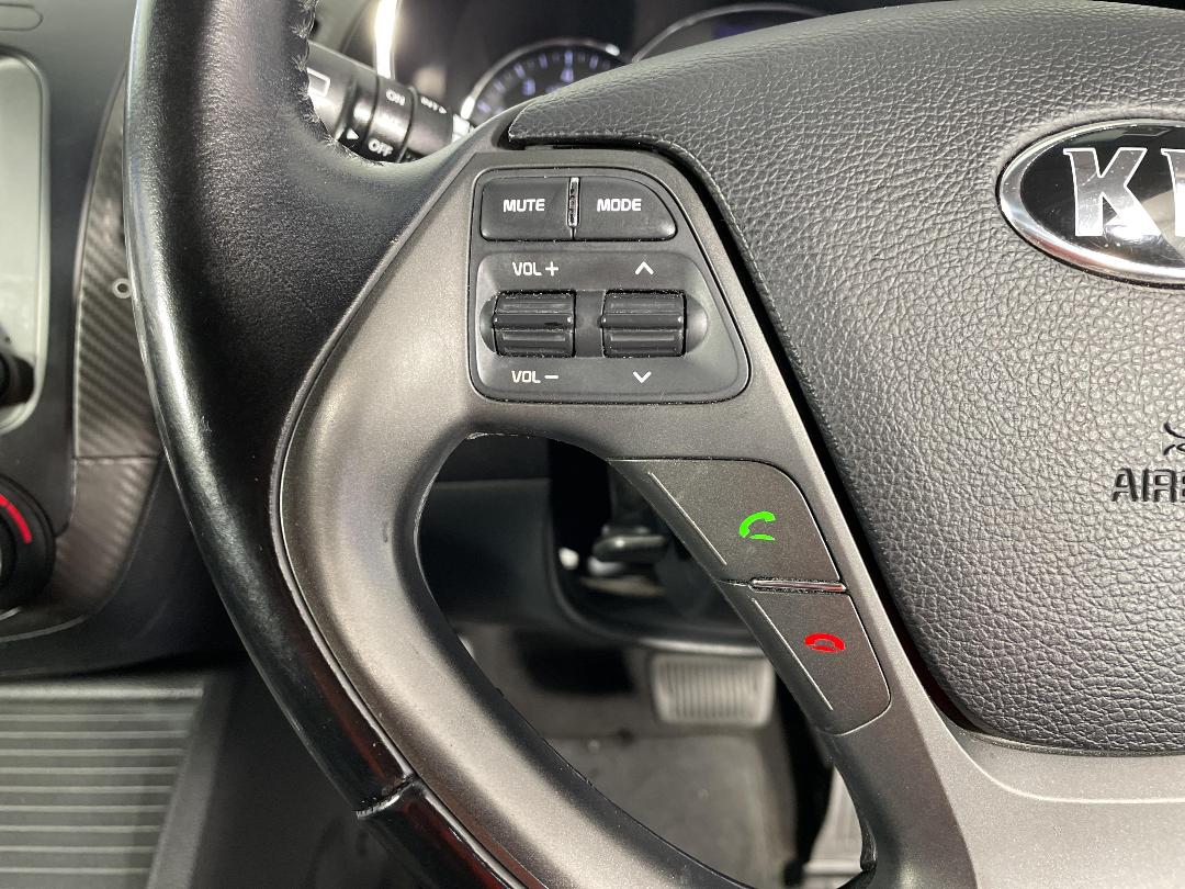 Photo '33' of KIA Cerato Photo '33' of KIA Cerato