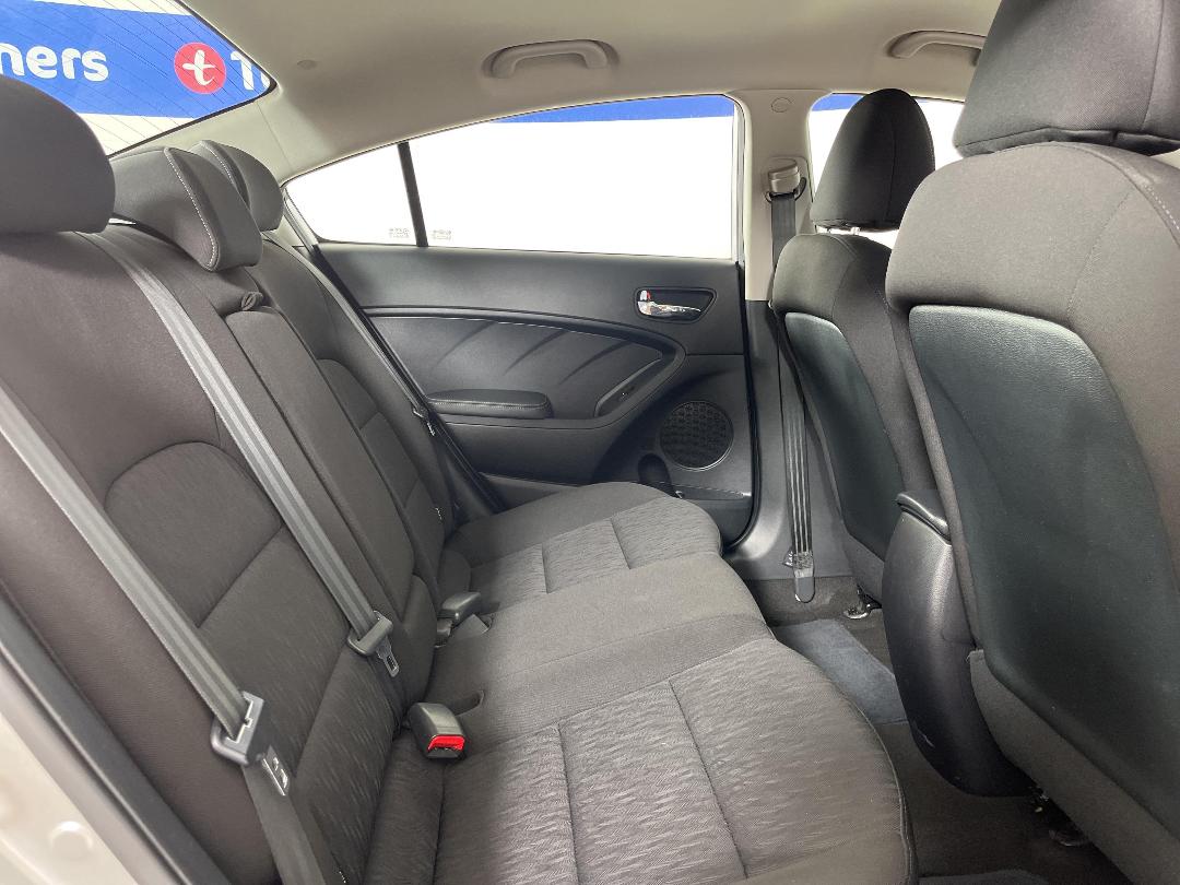 Photo '20' of KIA Cerato