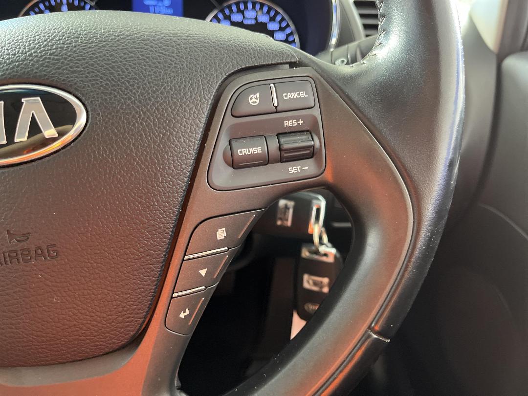 Photo '25' of KIA Cerato