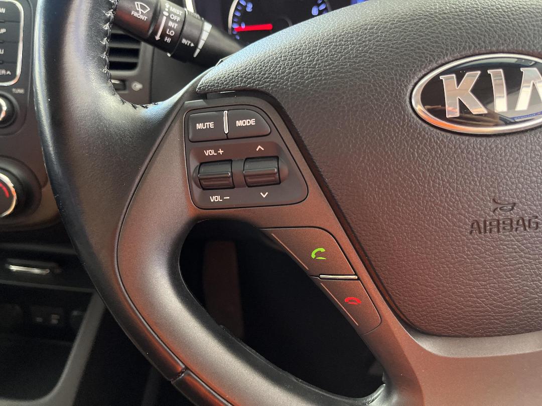 Photo '24' of KIA Cerato