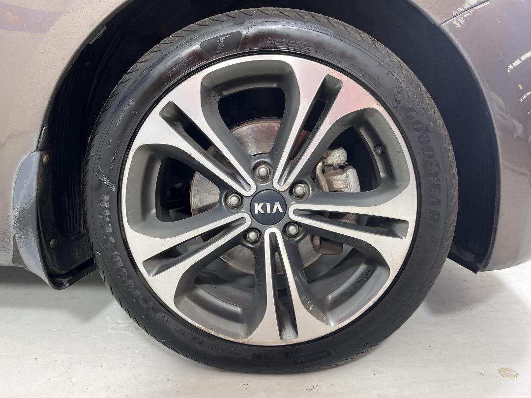 Photo '9' of KIA Cerato