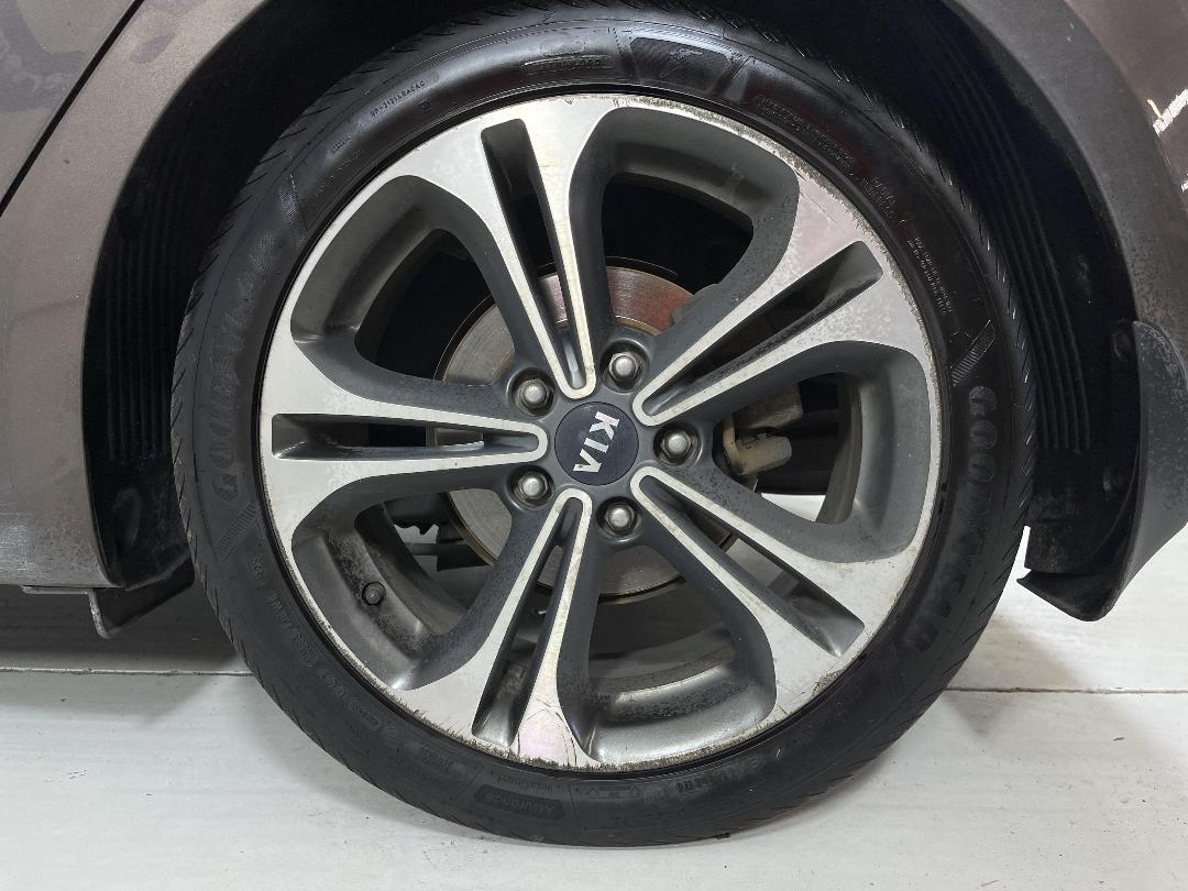 Photo '11' of KIA Cerato