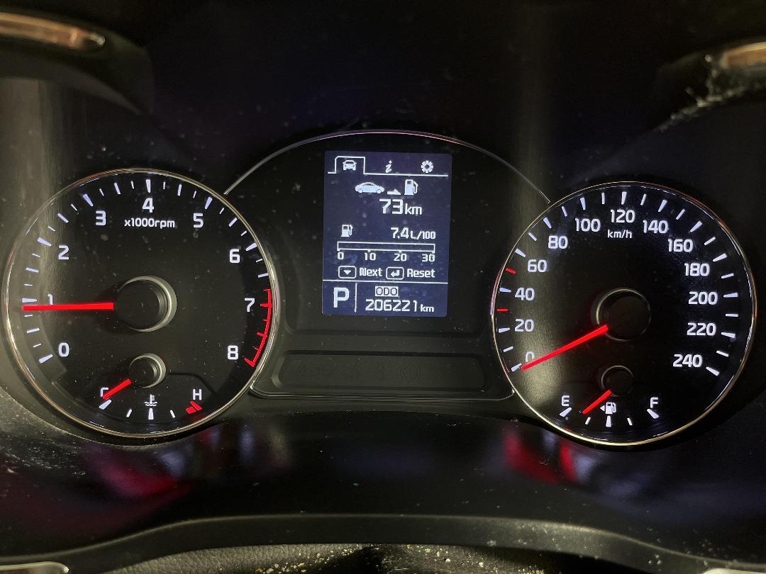 Photo '21' of KIA Cerato