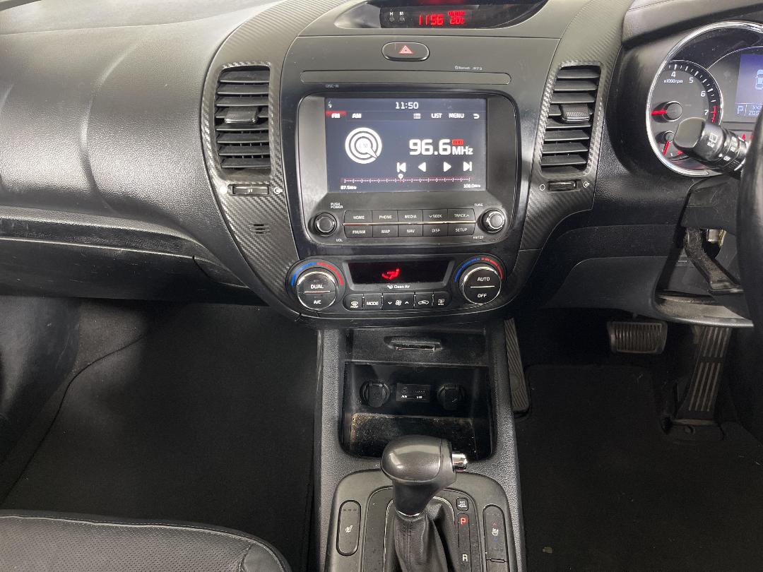 Photo '18' of KIA Cerato