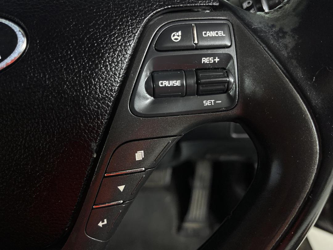 Photo '23' of KIA Cerato