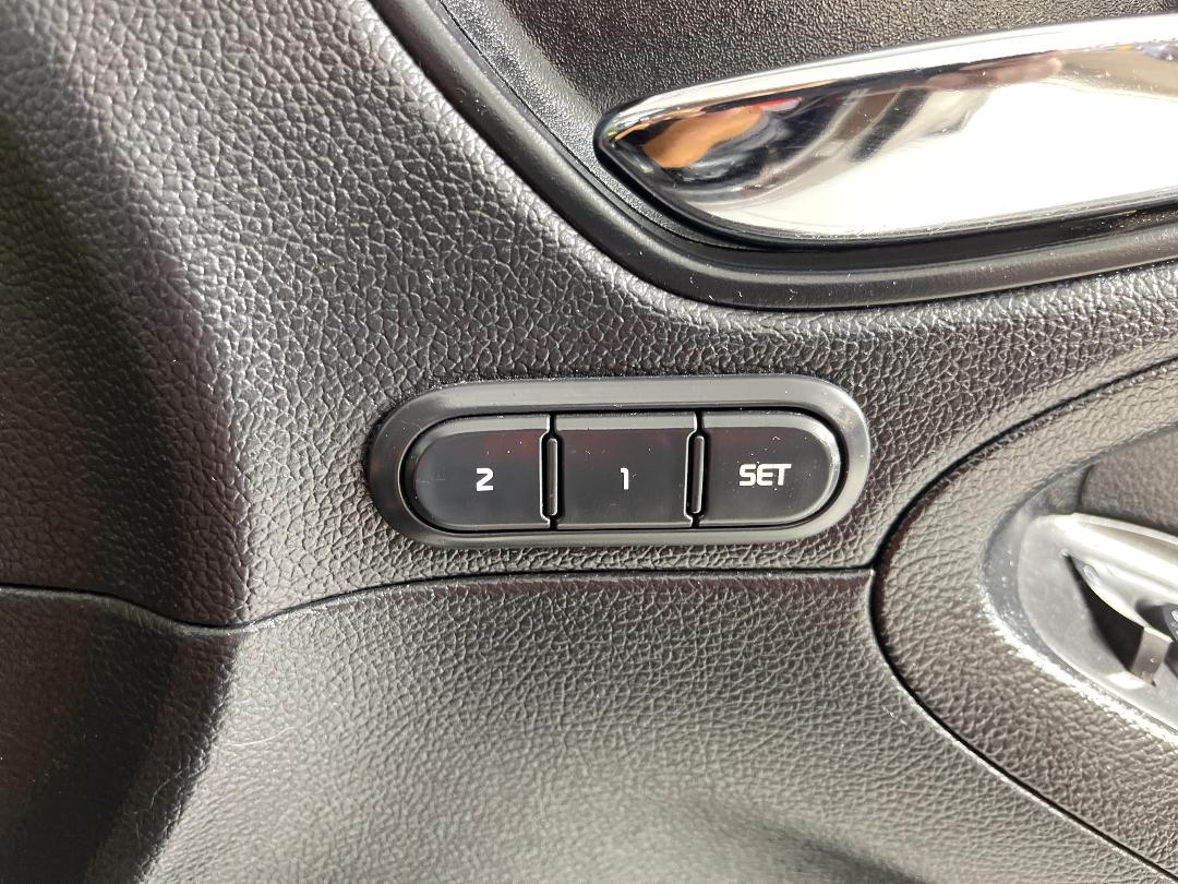 Photo '27' of KIA Cerato