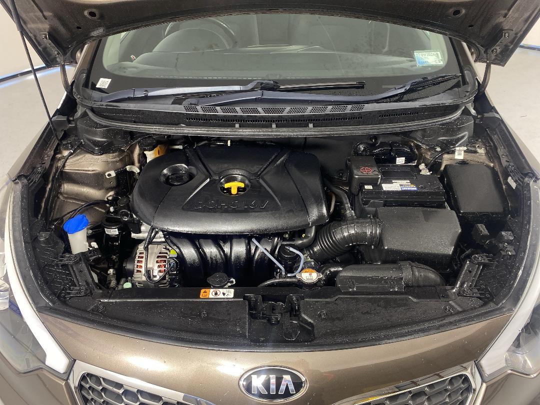 Photo '13' of KIA Cerato