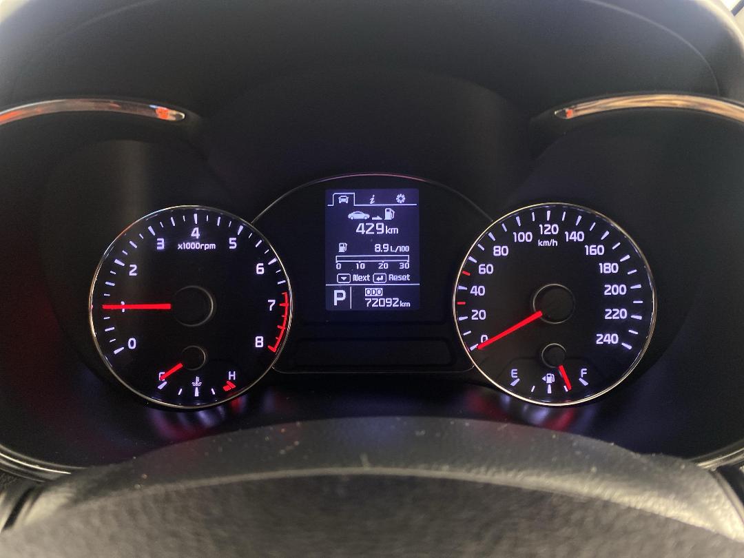 Photo '21' of KIA Cerato