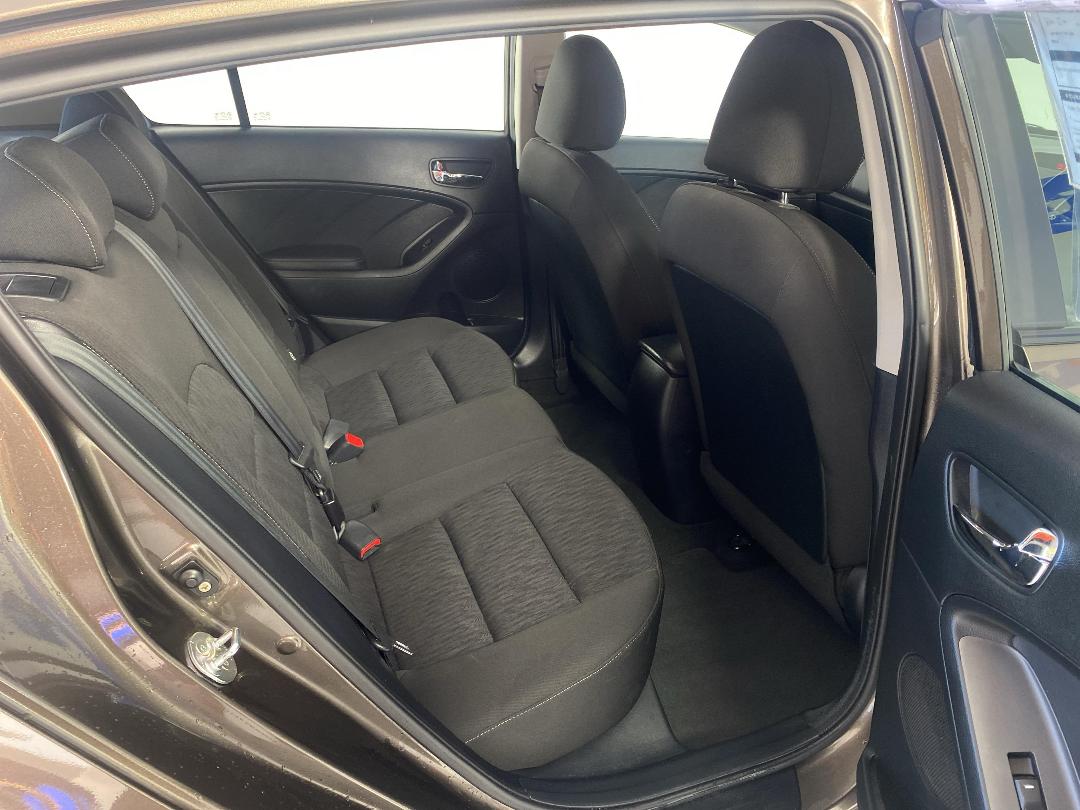 Photo '20' of KIA Cerato