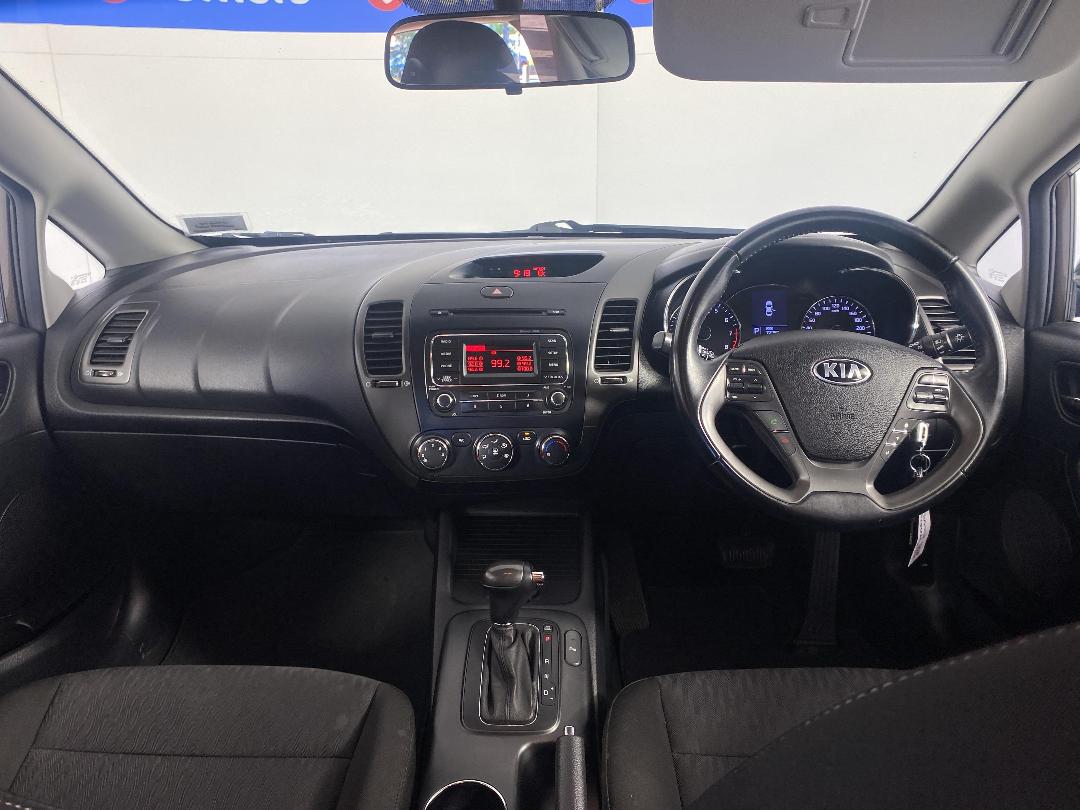 Photo '17' of KIA Cerato