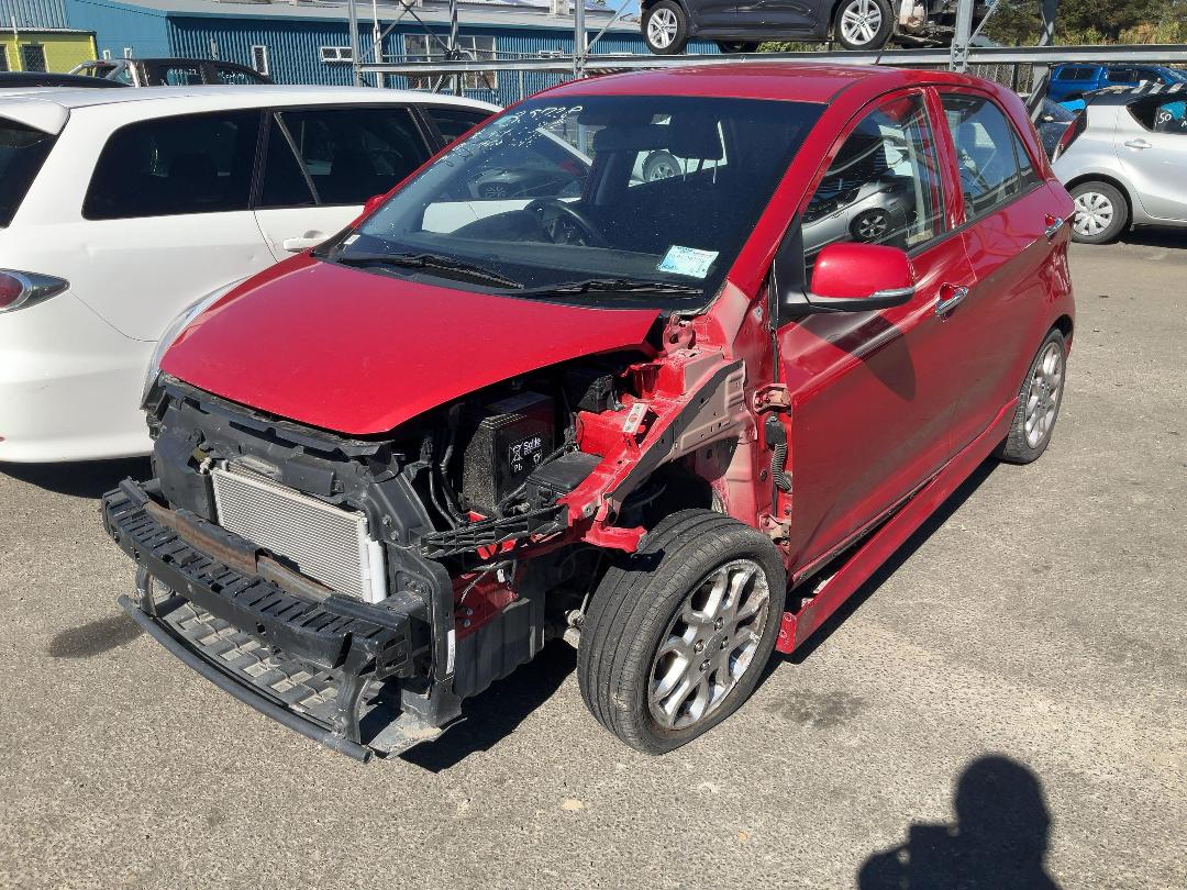 Photo '3' of KIA Picanto EX