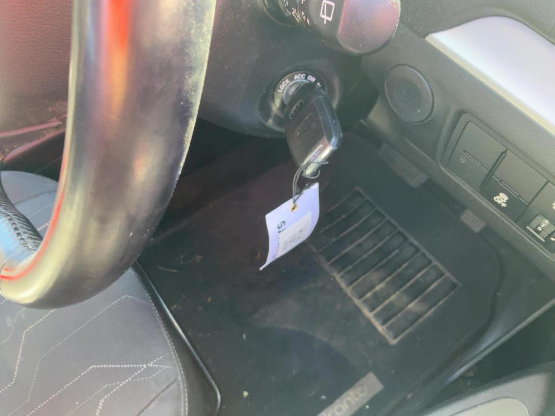 Photo '10' of KIA Picanto EX