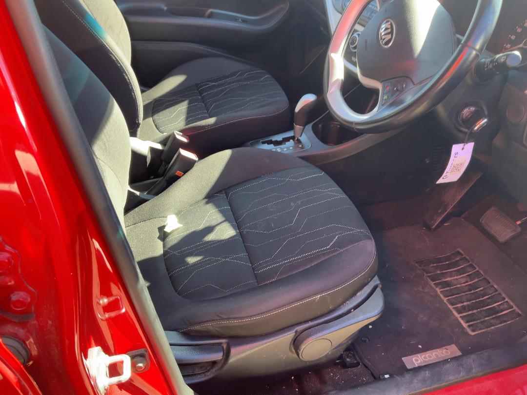 Photo '13' of KIA Picanto EX