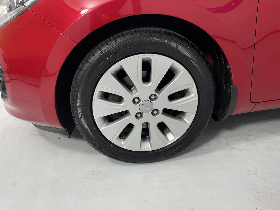 Photo '10' of KIA RIO Photo '10' of KIA RIO