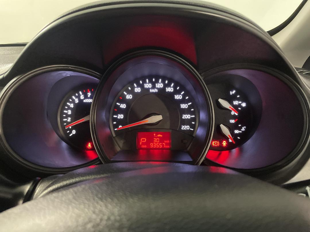 Photo '21' of KIA RIO Photo '21' of KIA RIO