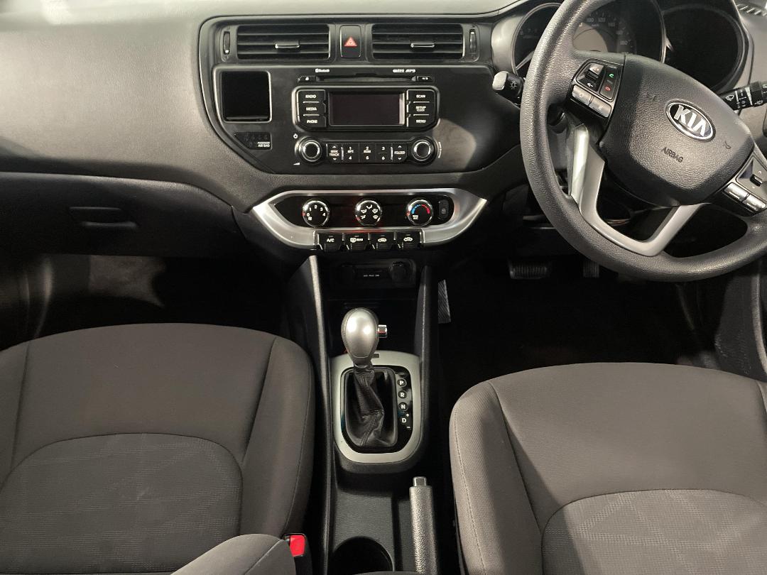 Photo '18' of KIA RIO Photo '18' of KIA RIO