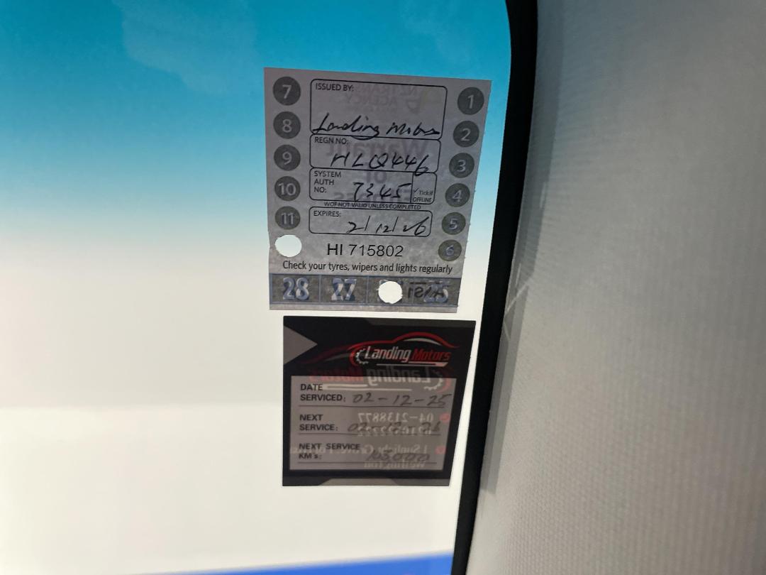 Photo '32' of KIA RIO Photo '32' of KIA RIO