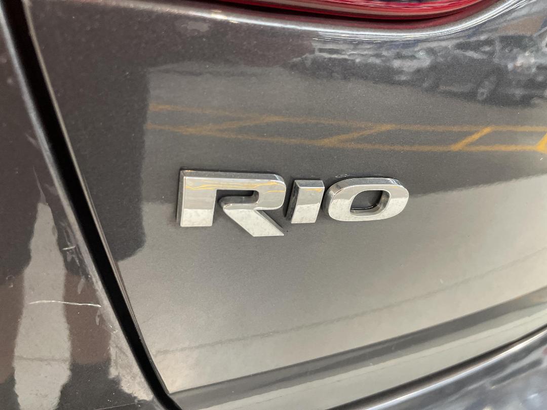 Photo '34' of KIA RIO Photo '34' of KIA RIO