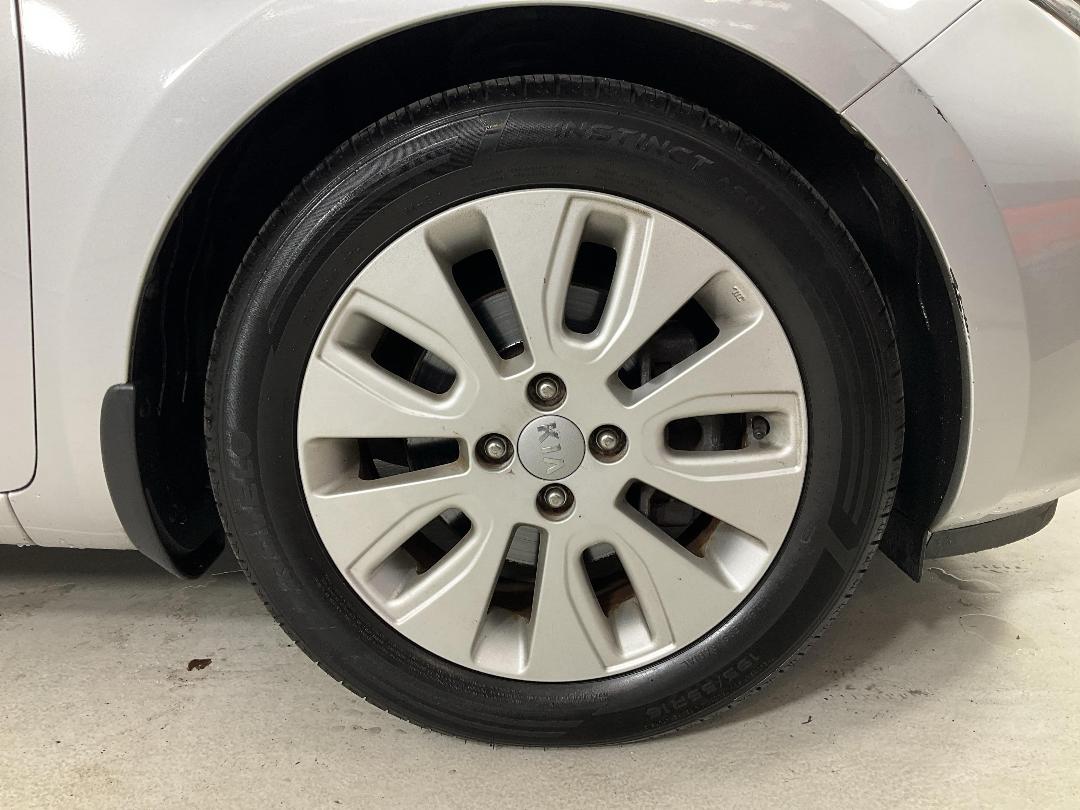 Photo '9' of KIA RIO