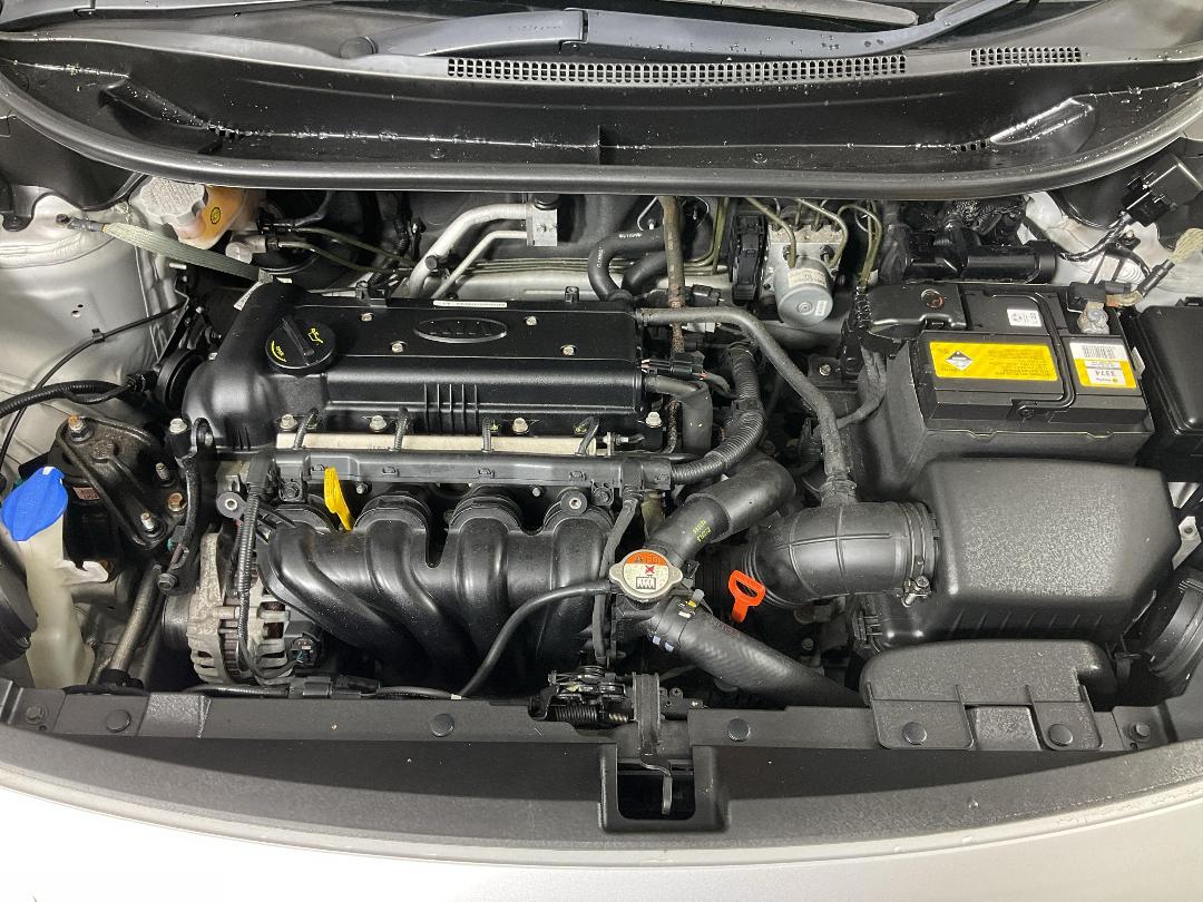 Photo '13' of KIA RIO