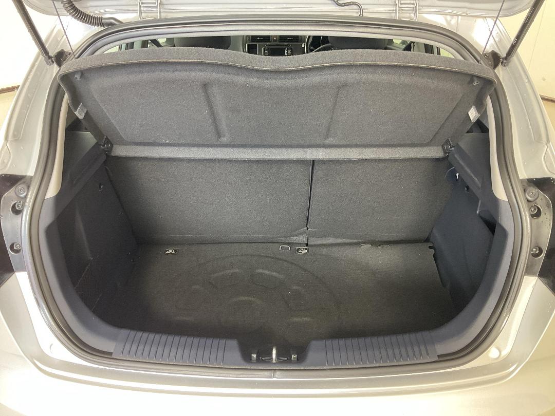 Photo '14' of KIA RIO