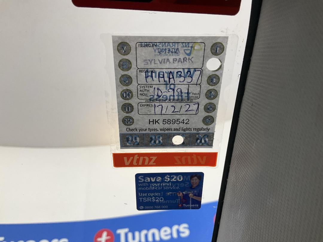 Photo '23' of KIA RIO