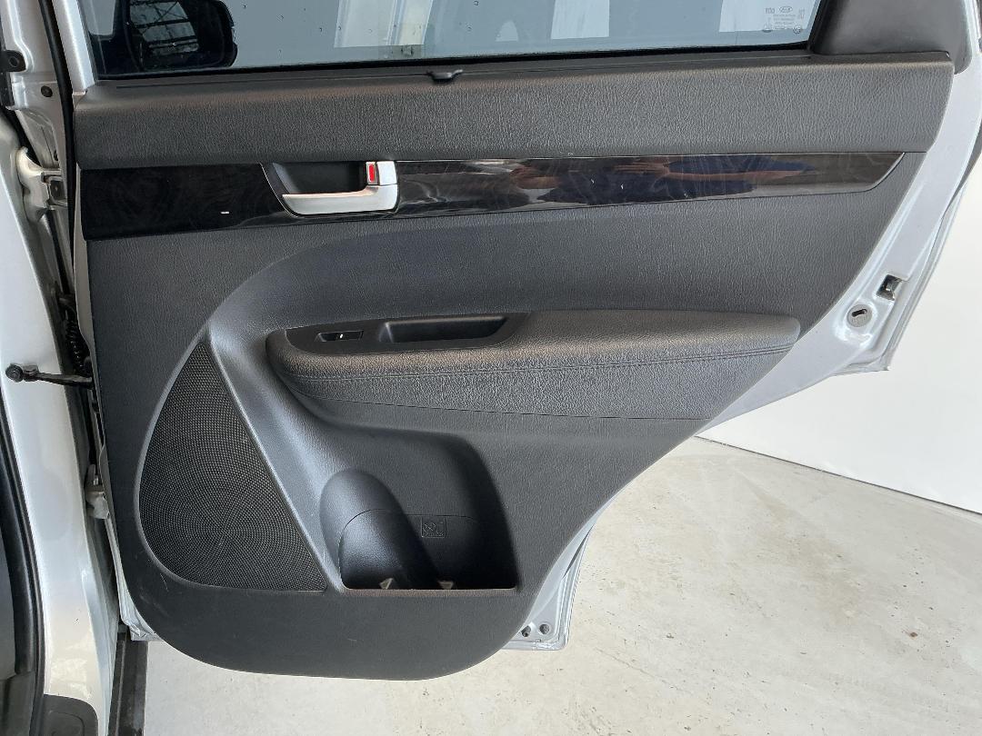 Photo '19' of KIA Sorento Photo '19' of KIA Sorento