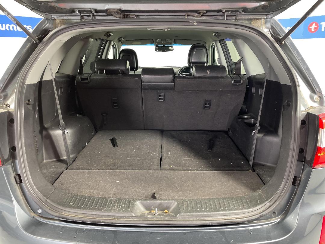 Photo '14' of KIA Sorento