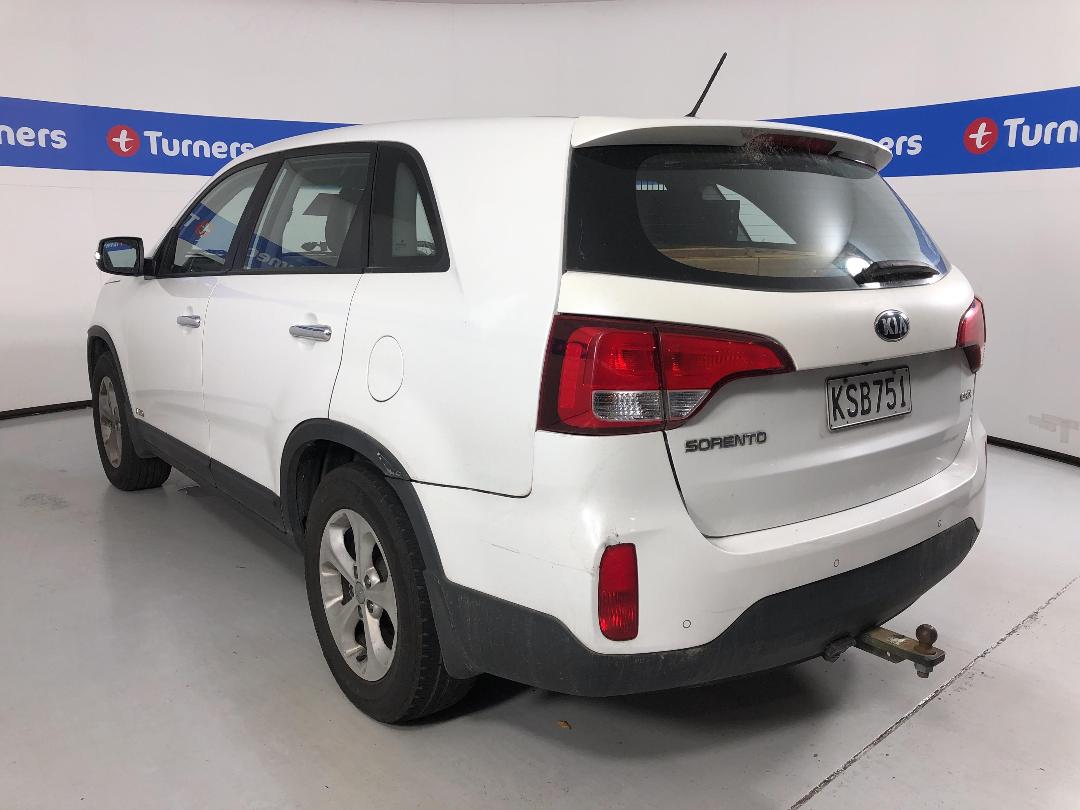 Photo '10' of KIA Sorento