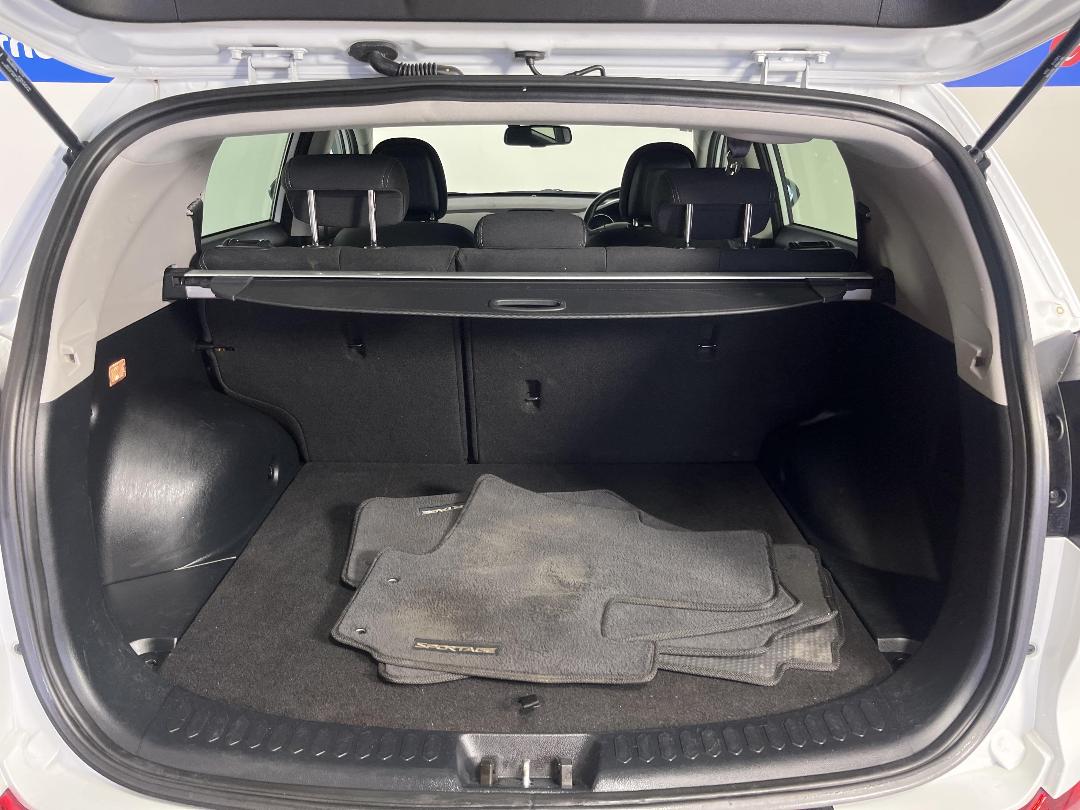 Photo '14' of KIA Sportage