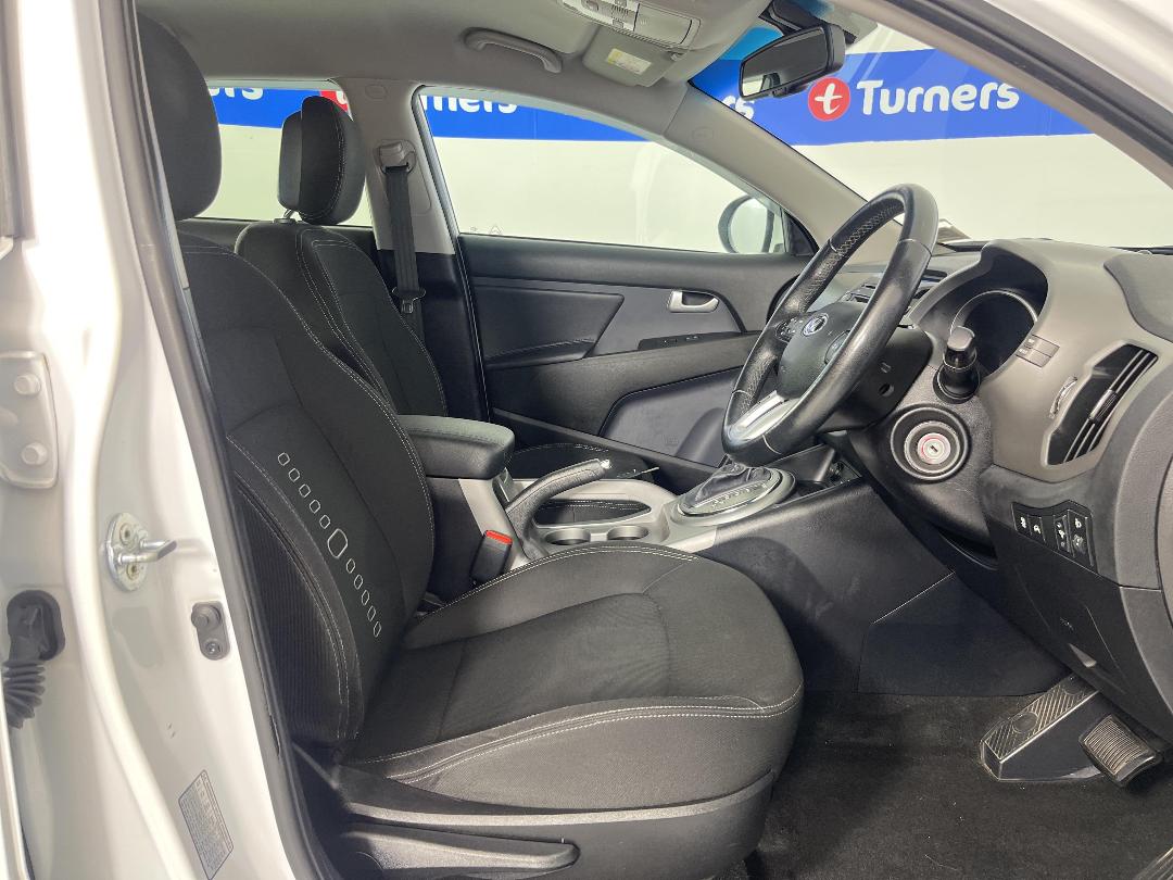 Photo '16' of KIA Sportage