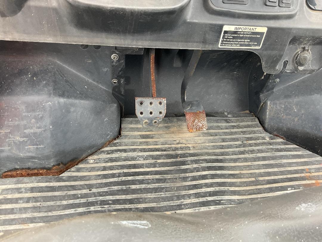 Photo '11' of Kubota RTV900 4WD