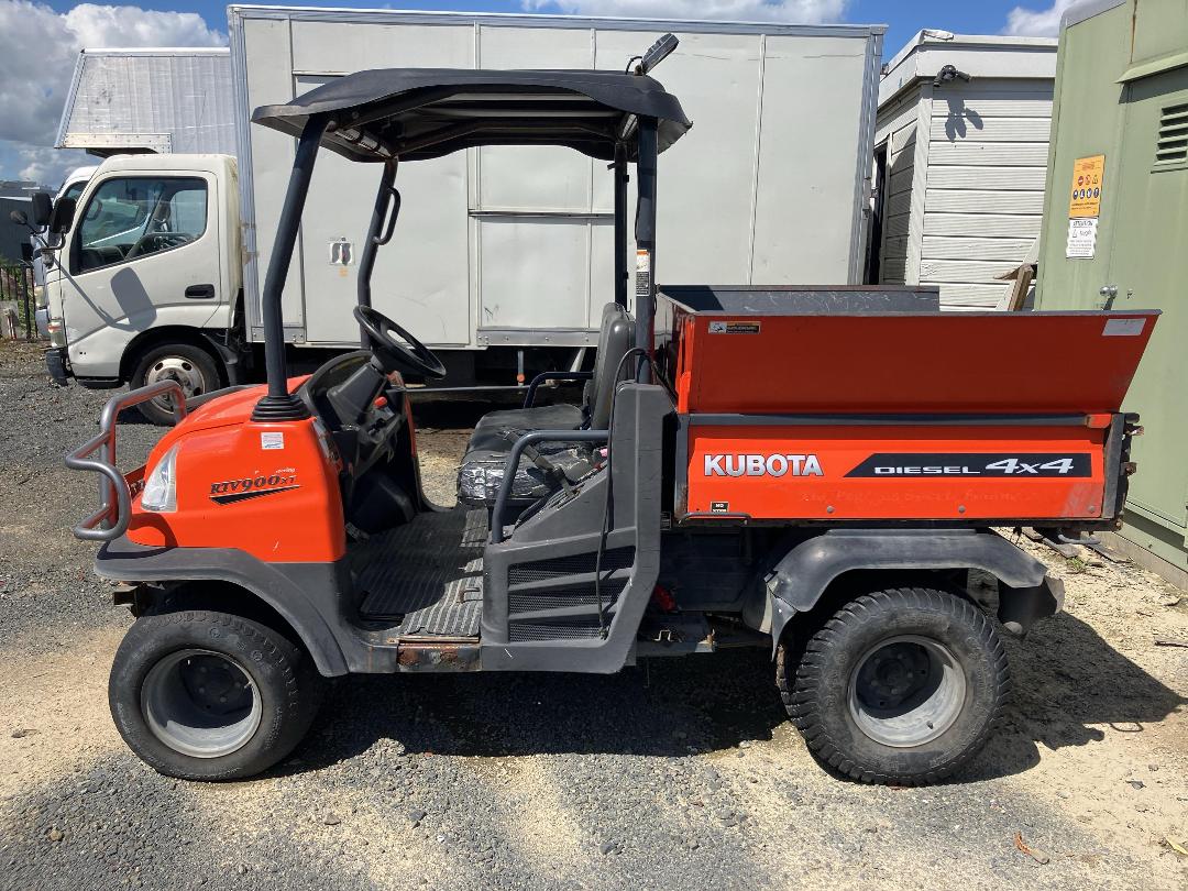 Photo '2' of Kubota RTV900 4WD